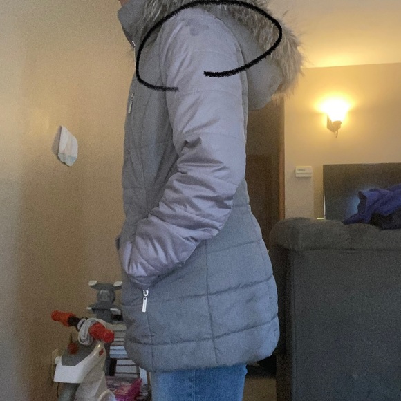 Kensie Puffer Coat; Size XS but runs a little big. - Picture 6 of 7